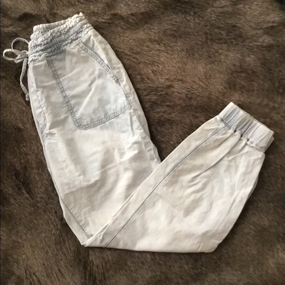American Eagle Light Wash Denim Joggers